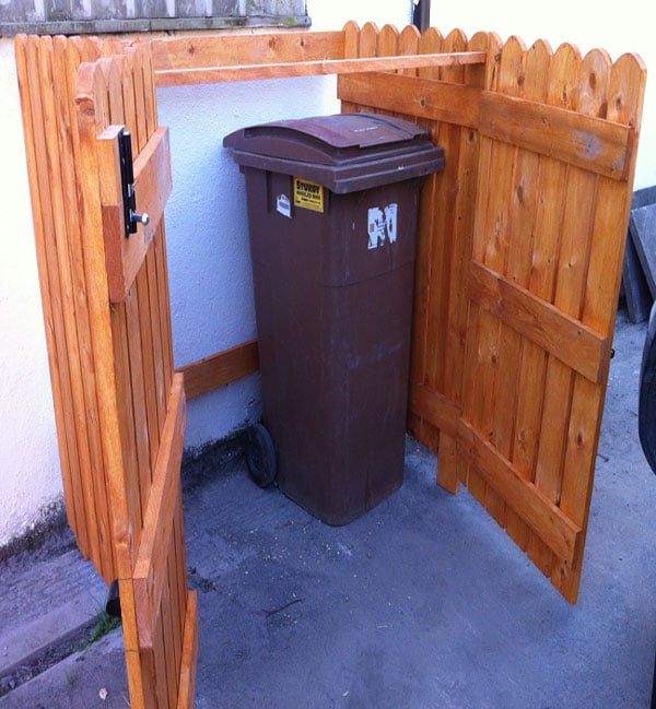 Double Wheelie Bin Hide